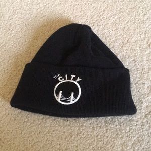 The city beanie black